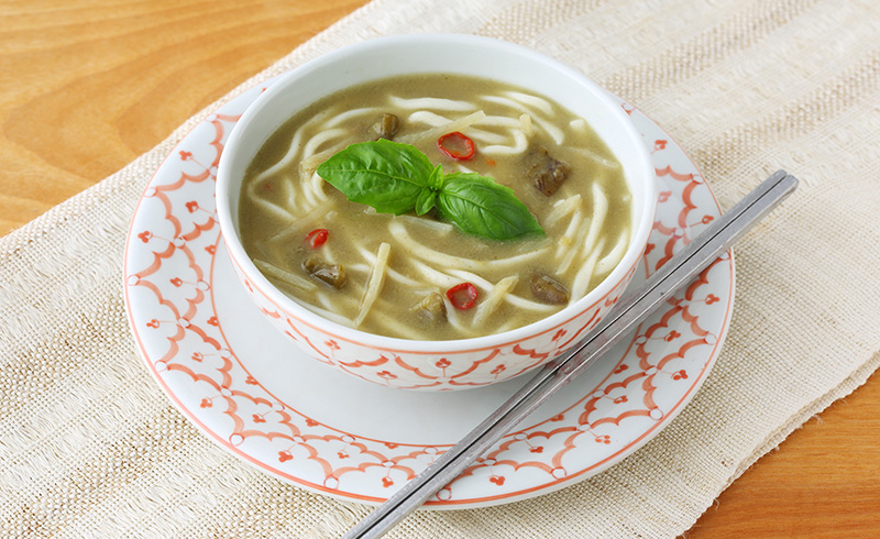 大塚食品 マイサイズを使ったアレンジレシピ グリーンカレーうどん